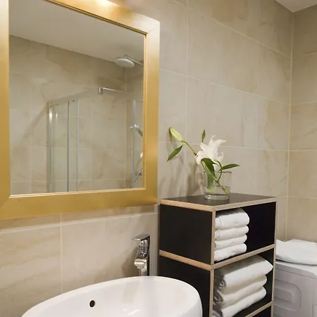 Gold Aparthotel Wrocław